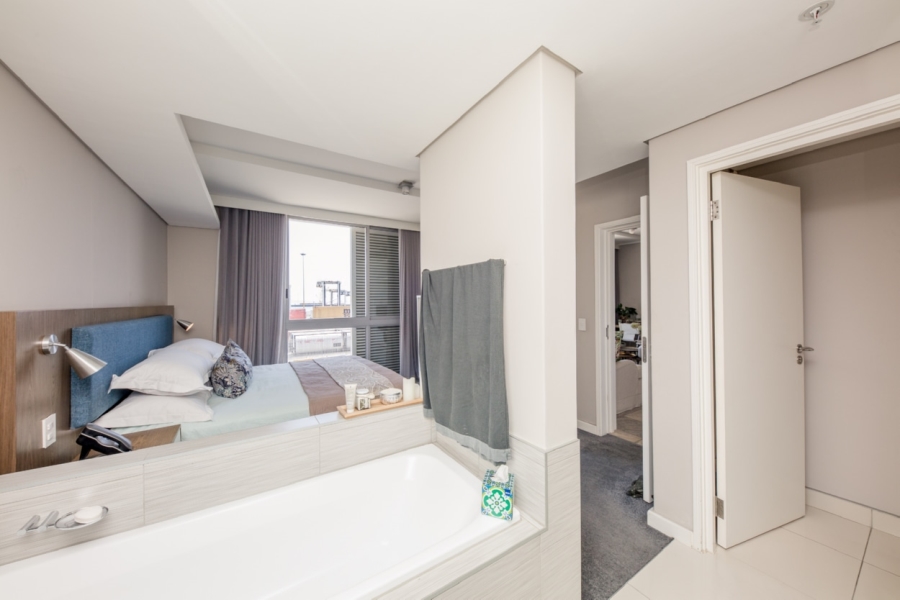 1 Bedroom Property for Sale in Foreshore Western Cape